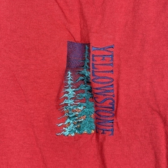 Vintage Desert Heat Yellowstone Red Crewneck Embroidered Tshirt Size XL - Picture 4 of 10
